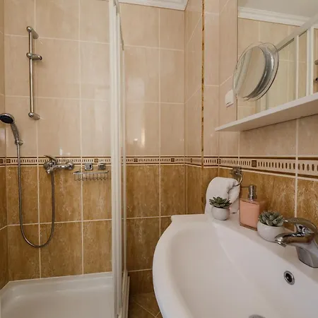 Apartment La Perla *